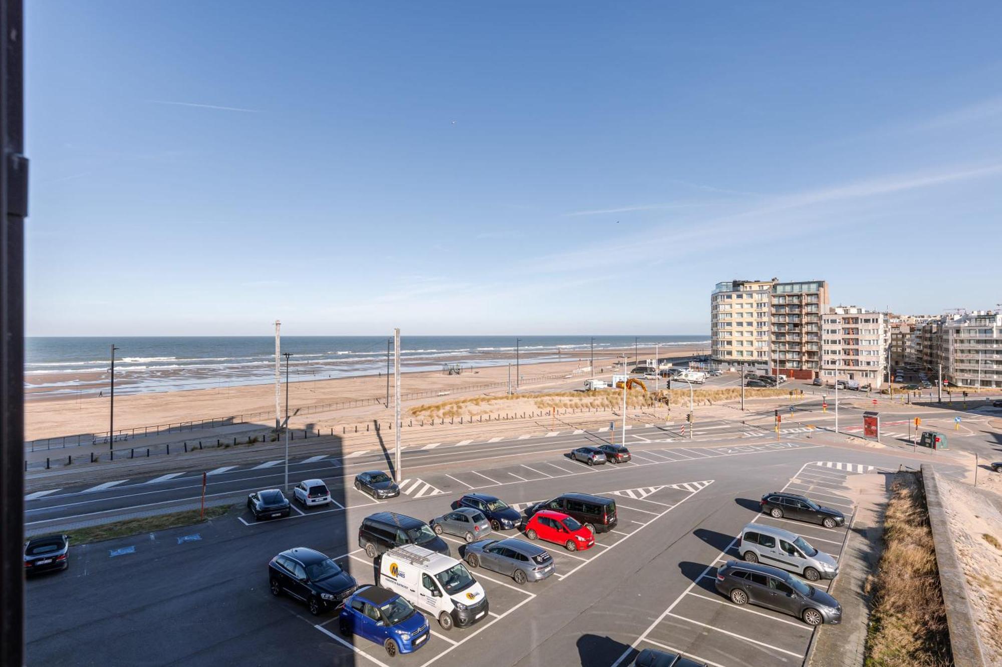 Huswell - Spacious & Modern Sea View Apartment With Garage Ostend Exterior photo